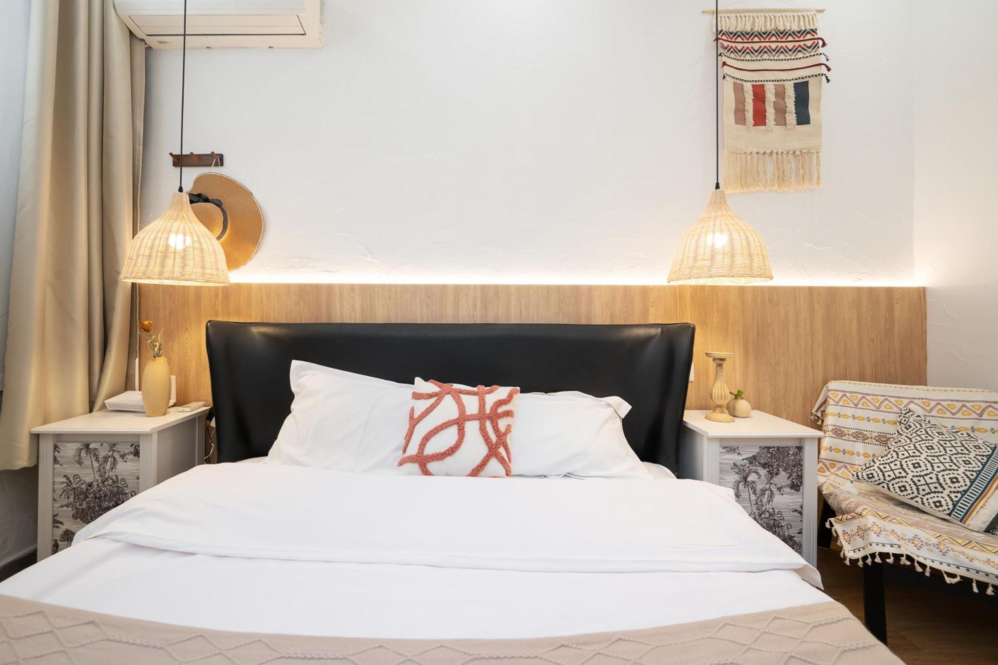 Shanghai Downtown Yi Du B&B - Near South Shaanxi Road Metro Station 600Meters Exterior photo